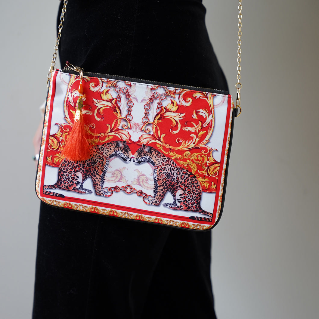 Printed Clutch bag - Leopard Red