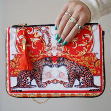 Load image into Gallery viewer, Printed Clutch bag - Leopard Red
