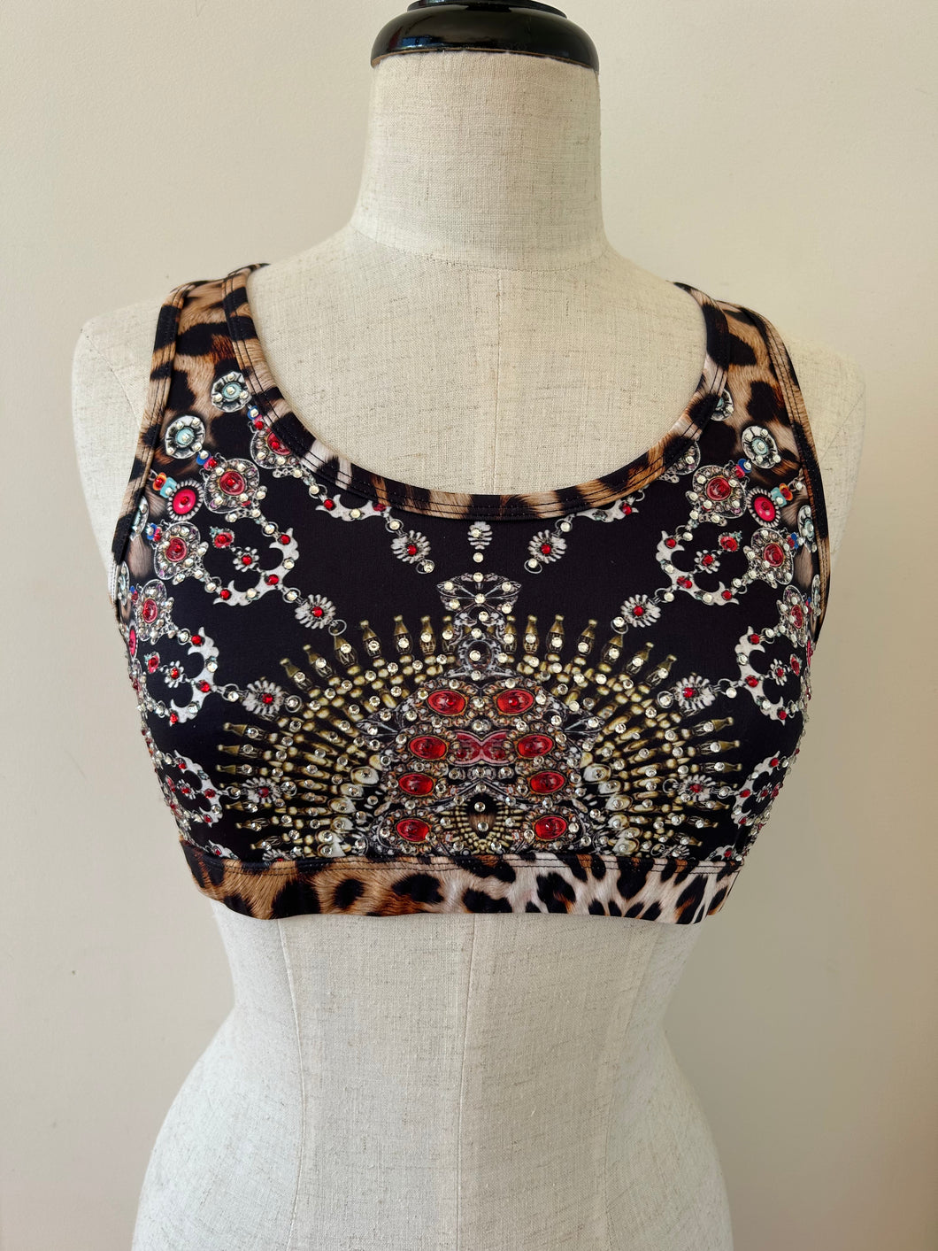 Cropped racer back top dark leopard